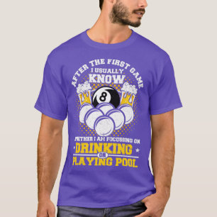 8ボール遊のビリヤーまたは飲みビールおもしろいビリヤー Tシャツ