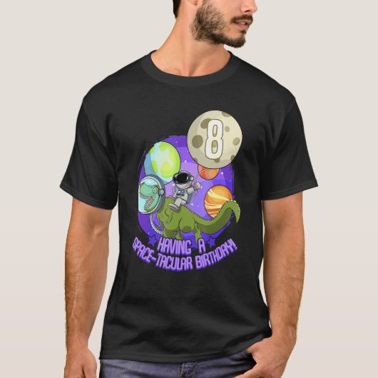 8年の誕生日少年Tレックス惑星に乗る宇宙飛行士 Tシャツ (正面)