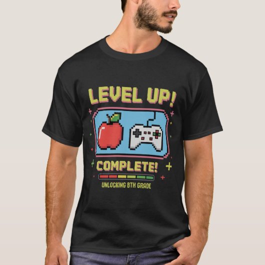 8年生にレベルアップ！ | かわいいゲーマー Tシャツ (正面)