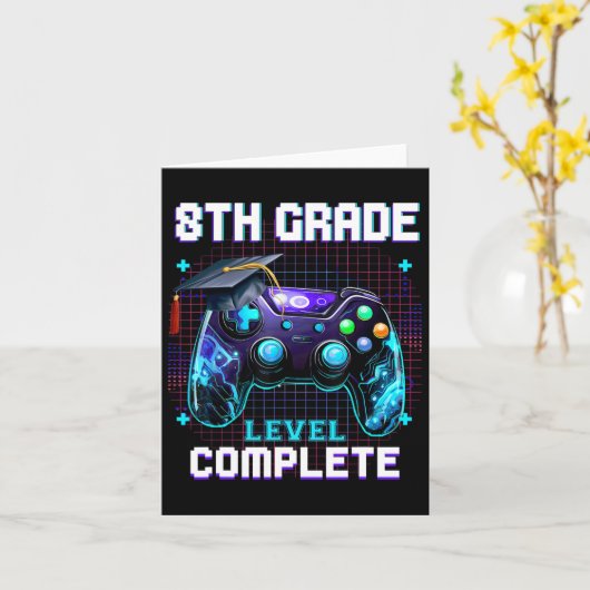 8年生レベルの日は卒業を完了する彼の少年 カード (黄色い花)