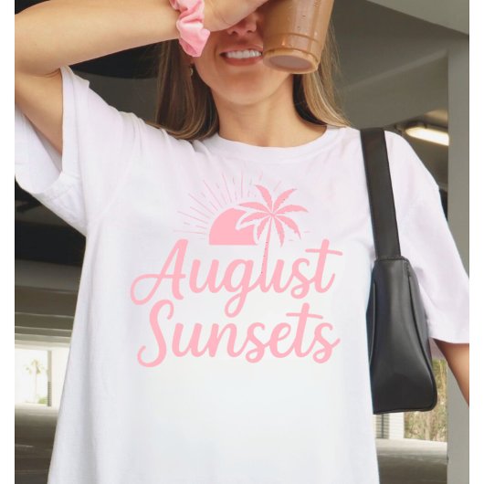 8月の夕焼け ヤシの木 夏 Tシャツ