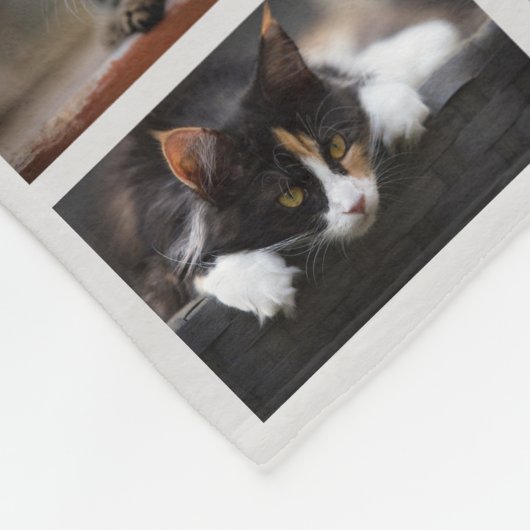 8枚のフォトコラージュをグレーで作成 フリースブランケット (角)