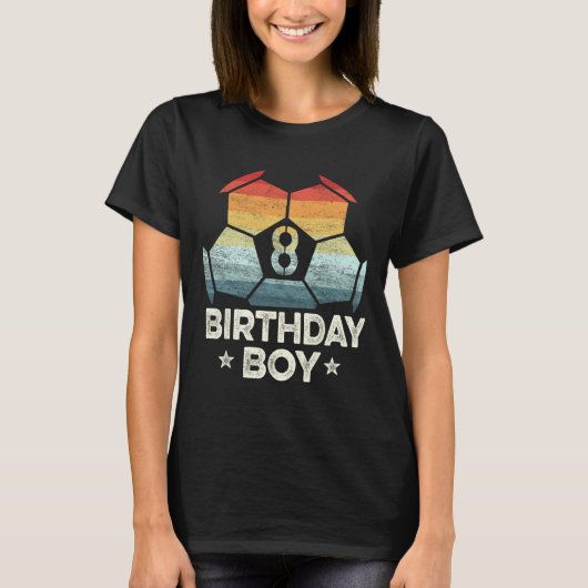 8歳のサッカー選手へのプレゼント 8歳の誕生日 男の子 Ei Tシャツ (正面)