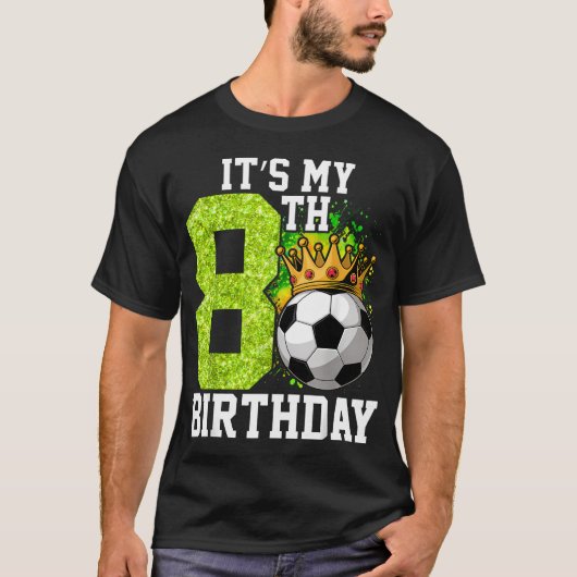 8歳の誕生日おめでとう サッカーボール 少年 Tシャツ (正面)