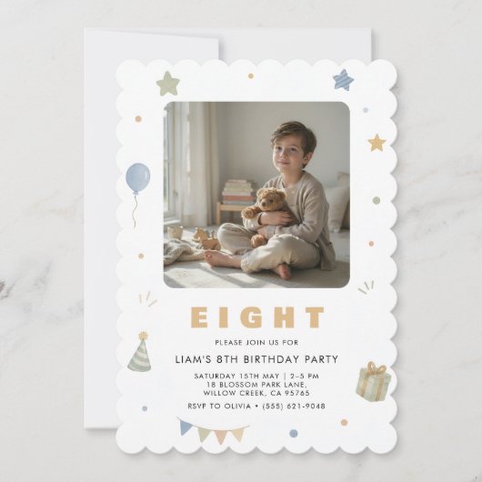8歳の誕生日フォト招待状 少年 招待状 (正面)