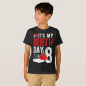 8歳の誕生日ボクシング少年 8歳のボクサー 誕生日パーティー Tシャツ (正面フル)