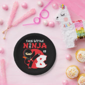 8番目の誕生日8歳の子供のパーティーリトル忍者8 ペーパープレート (パーティー)