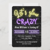 8誕生日ネオングローサインオンブリック壁 招待状 (正面)