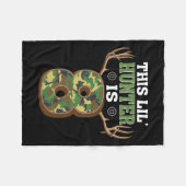 8誕生日狩り鹿8歳ハンター フリースブランケット (正面(横))