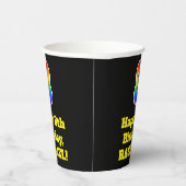 8誕生日:カラフル、おもしろい、エキサイティング、虹8 紙コップ (右)