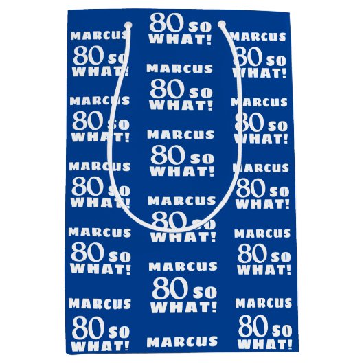 80だから何おもしろい引用文タイポグラフィ80番目誕生日 ミディアムペーパーバッグ (正面)