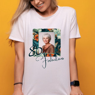 80と素晴らしい花柄の誕生日写真 Tシャツ
