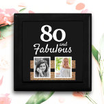 80と素晴らしい金ゴールドグリッター2写真80誕生日 ギフトボックス<br><div class="desc">80と素晴らしい金ゴールドグリッター2写真80番目の誕生日ギフトボックス。2枚のパーソナライズされた写真と金ゴールドのグリッターを持つギフトボックスフェイク。写真の追加 – 古い写真と新しい写真を使用できる。</div>
