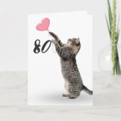 80よくはしゃぐ歳の誕生日カード用のタビー猫 カード (正面)