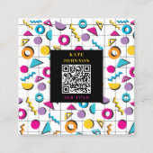 80カラフル年代80年代のレトロ幾何学的QRコード スクエア名刺 (正面)