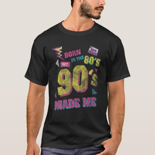 80代生まれで90代が80代の愛を私に愛させた Tシャツ (正面)