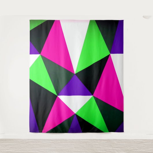 80年代のカラーブロック ネオングリーン ピンク パープル 太文字 タペストリー (正面)