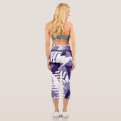 80年代のクール抽象芸術 |紫色のパッションシェイプパターン カプリレギンス (裏面)