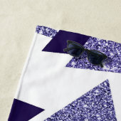 80年代のクール抽象芸術 |紫色のパッションシェイプパターン ビーチタオル (インサイチュ)