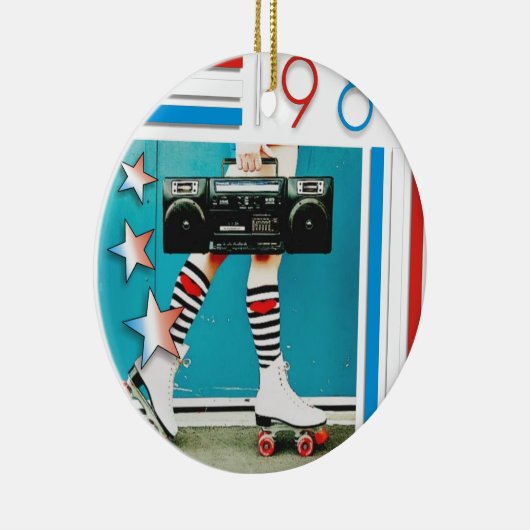 80年代のレトロの携帯用ステレオおよびローラースケートのデザイン セラミックオーナメント (右)