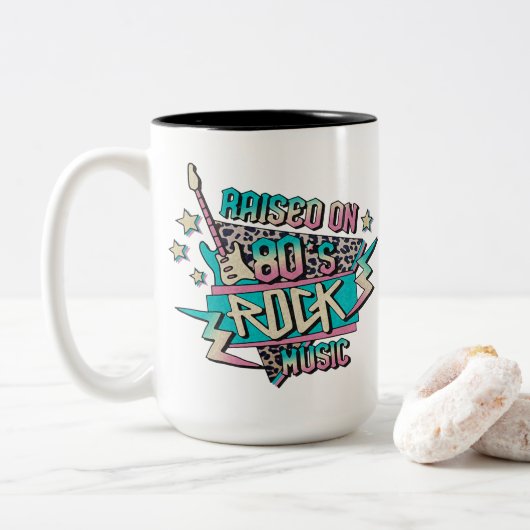 80年代のロック・ミュージックで生まれ変わった ツートーンマグカップ (ドーナツ)