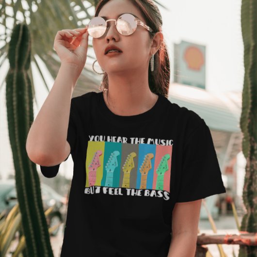 80年代のヴィンテージ音楽ベースのギターラブ Tシャツ