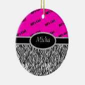 80年代の女の子のネオンピンク及びシマウマのモノグラム セラミックオーナメント (右)