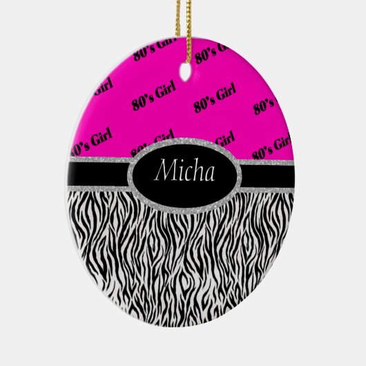 80年代の女の子のネオンピンク及びシマウマのモノグラム セラミックオーナメント (右)