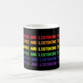 80年代の音楽を聴きながらコーヒーを飲む コーヒーマグカップ (中央)