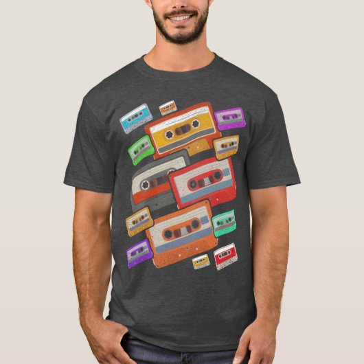 80年代レトロカセット面白い音楽ギフトアイデア Tシャツ (正面)