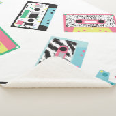 80年代後半のレトロなオーディオテープを使ったシームレスなパターン シェルパブランケット (3/4)