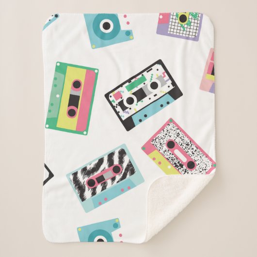 80年代後半のレトロなオーディオテープを使ったシームレスなパターン シェルパブランケット (正面)