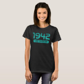80歳の誕生日おめでとう レディース メンズ 80年 1942年生まれ 47歳 Tシャツ (正面フル)