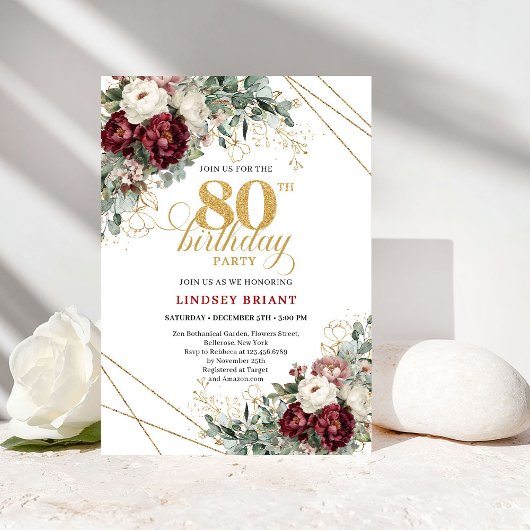 80歳の誕生日をお祝いするワインレッドの花とグリーンにゴールド 招待状