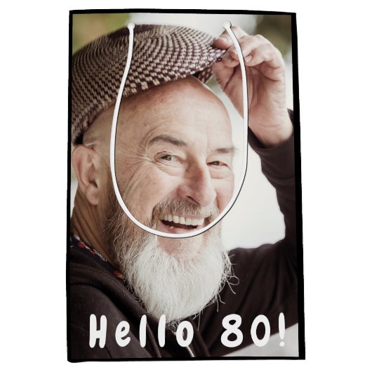 80歳の誕生日カスタム写真こんにちは80男の男性 ミディアムペーパーバッグ (正面)