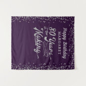 80歳の誕生日バックドロップ 紫 銀の飾り タペストリー (正面(横))