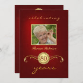 80歳の誕生日招待状 - 赤と金のモノグラム 招待状 (正面/裏面)