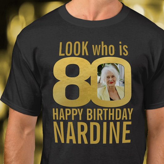 80歳の誕生日金ゴールド80カスタム枚の写真と名前 Tシャツ