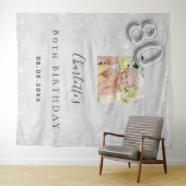 80歳の誕生日 銀の写真 グリッター ダスト ウェルカム タペストリー (インサイチュ(横))