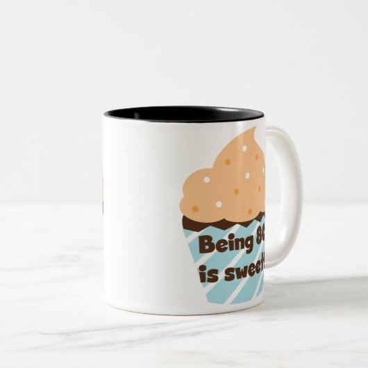 80歳は甘い誕生日Tシャツとプレゼント ツートーンマグカップ (正面右)