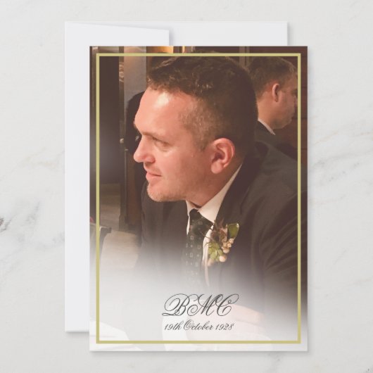 80番目のオス誕生日フォトエレガント金ゴールド枠 招待状 (裏面)