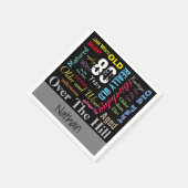 80番目のハッピーバースデーのグラフィティスタイル スタンダードカクテルナプキン (角)