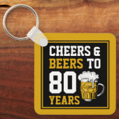 80番目の誕生日応援とビールから80年 キーホルダー (正面)