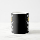 80誕生日このMを作るのに80年かかった コーヒーマグカップ (中央)