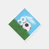 80誕生日サッカーボール、緑の草地 スタンダードカクテルナプキン (角)