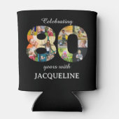 80誕生日写真テンプレート招待状ブラック 缶クーラー (裏面)