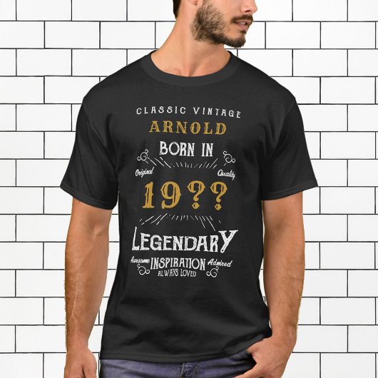 80誕生日名前を追加Year伝説的な黒金ゴールド Tシャツ