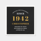 80誕生日1942ブラック金ゴールドパーソナライズされた スタンダードカクテルナプキン (正面)