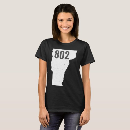 802 Vermont Area Code Pride State Outline Tシャツ (正面フル)