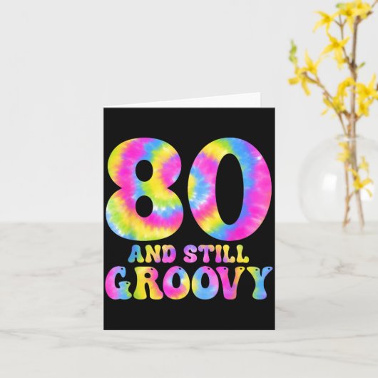 80 And Still Groovy Tie Dye 80th Birthday 80 Year カード (黄色い花)